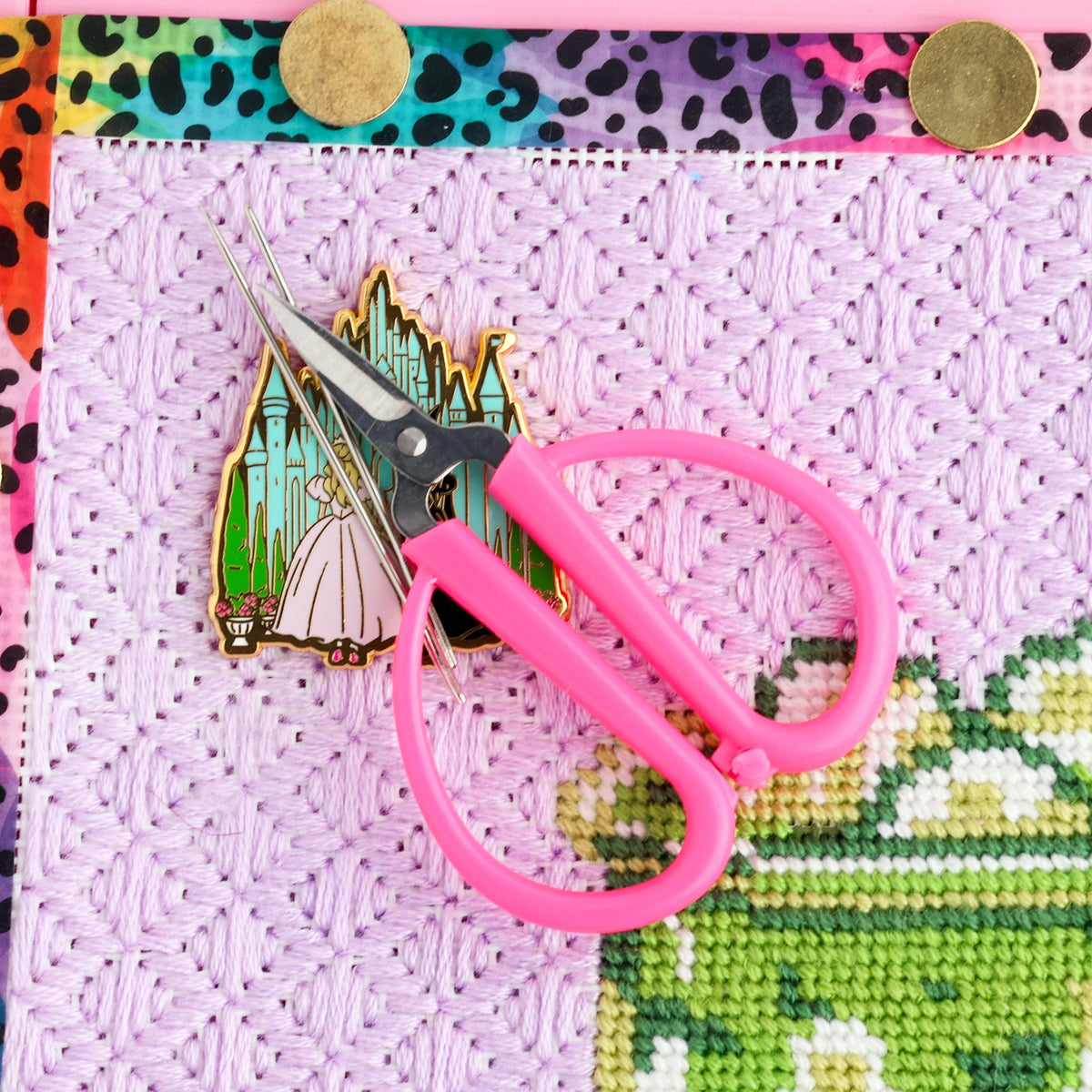 Movie Musical Needle Minder Magnet