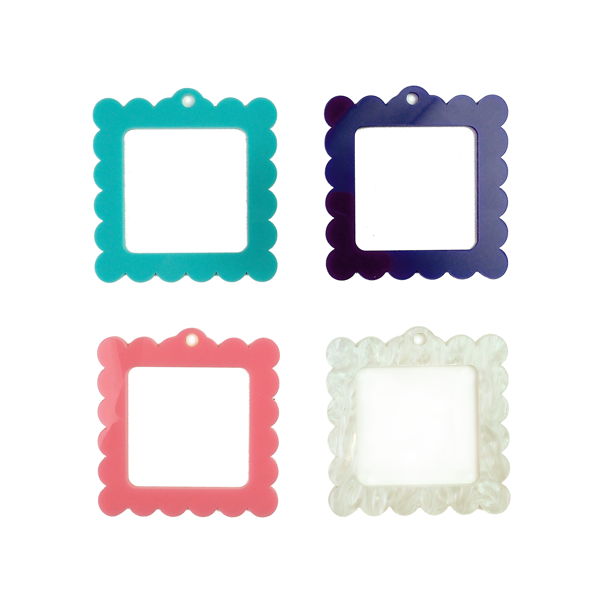 Bag Tag: Small Scallop Square