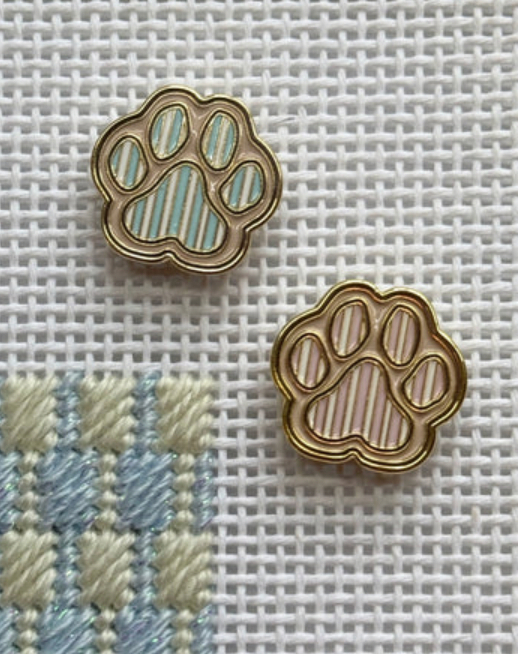 Striped Paw Needle Minder - Blue