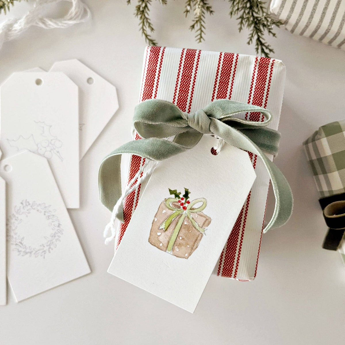 Classic christmas paintable gift tags